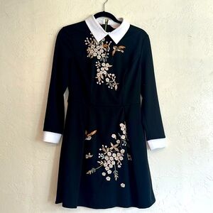 Ted Baker
Ellan Graceful Embroidered Dress size 2  (US6 UK10)